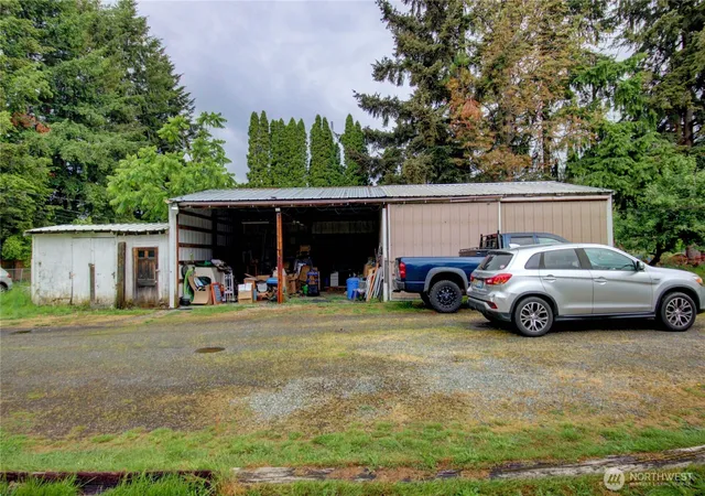 Photo 2 of Sale Pending at 7185 Old Hwy 99 N Rd, Burlington, WA 98233 | MLS# NWM2526882 | Listing updated on 2026-09-25