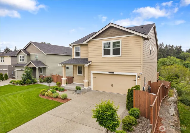 Photo 3 of Sale Pending at 30003 19th Avenue S, Federal Way, WA 98003 | MLS# NWM2526889 | Listing updated on 2026-09-29