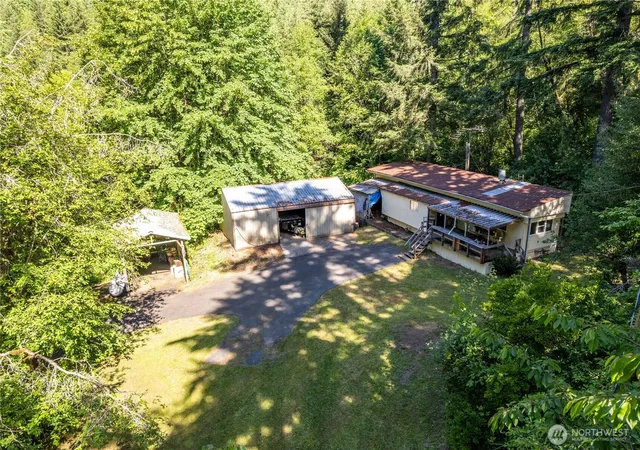 Photo 2 of Sale Pending at 198 Burnett, Winlock, WA 98596 | MLS# NWM2526903 | Listing updated on 2026-09-28