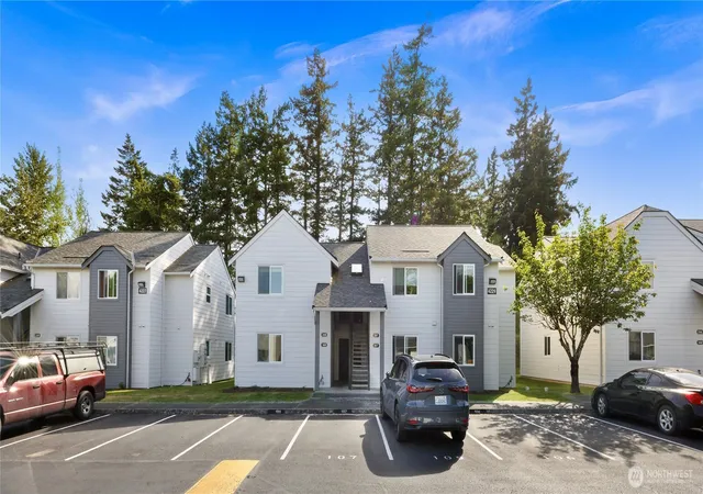 Photo 2 of Condo for sale at 4229 Wintergreen Cir #148, Bellingham, WA 98226 | MLS# NWM2526910 | Listing updated on 2026-09-26