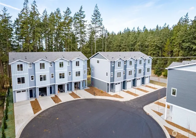 Photo 1 of Townhouse for sale at 945 Nw Heller St #C3, Oak Harbor, WA 98277 | MLS# NWM2526916 | Listing updated on 2026-09-29