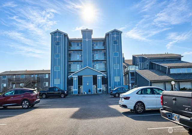 Photo 2 of Condo for sale at 1307 Ocean Shrs Blvd Sw #N52, Ocean Shores, WA 98569 | MLS# NWM2526930 | Listing updated on 2026-09-24