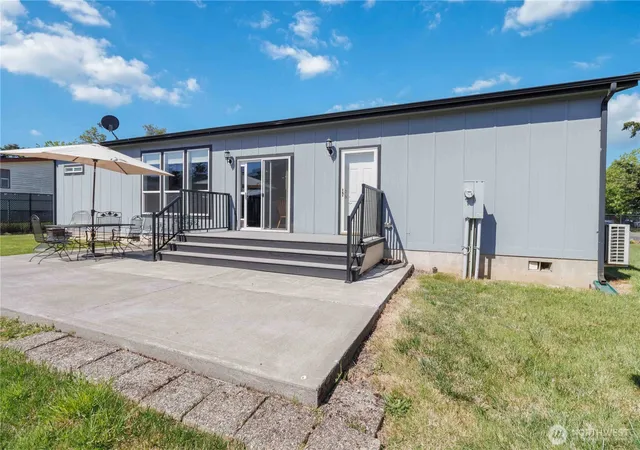 Photo 3 of Manufactured home for sale at 414 Jackson St, Ryderwood, WA 98581 | MLS# NWM2526957 | Listing updated on 2026-09-21