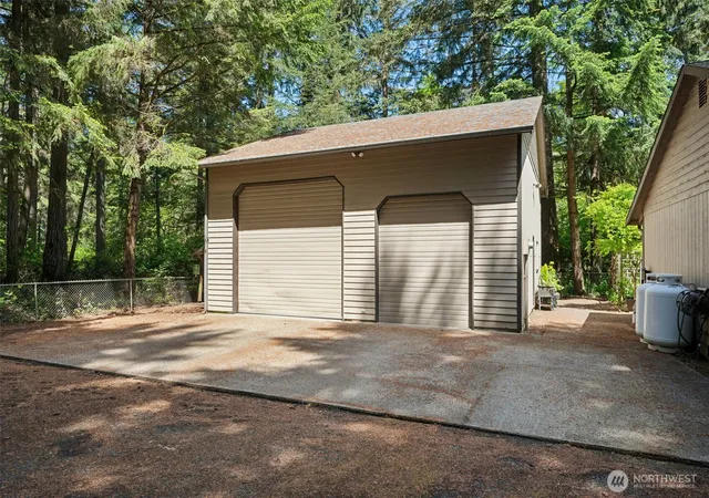 Photo 3 of Single family home for sale at 7626 Thrush Dr Se, Olympia, WA 98513 | MLS# NWM2527005 | Listing updated on 2026-10-01