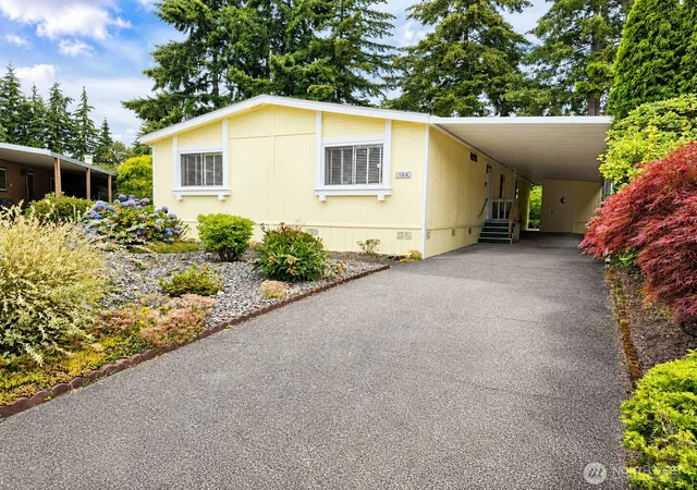 Photo 1 of Manufactured home for sale at 2500 S 370th Street #184, Federal Way, WA 98003 | MLS# NWM2527031 | Listing updated on 2026-09-30