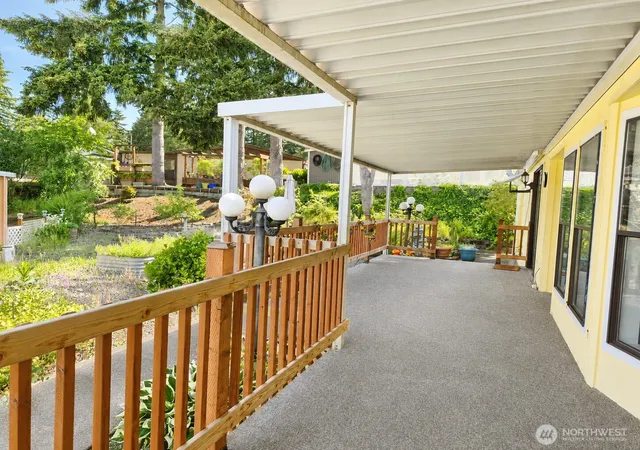 Photo 2 of Manufactured home for sale at 2500 S 370th Street #184, Federal Way, WA 98003 | MLS# NWM2527031 | Listing updated on 2026-09-30