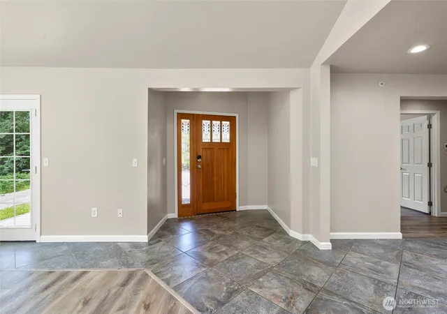 Photo 4 of Sale Pending at 17210 SE May Valley Rd, Renton, WA 98059 | MLS# NWM2527038 | Listing updated on 2026-08-11
