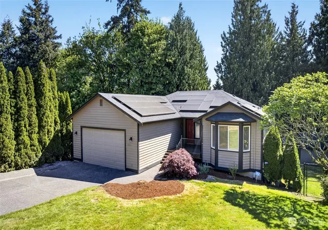 Photo 1 of Single family home for sale at 7011 47th Avenue E, Tacoma, WA 98443 | MLS# NWM2527090 | Listing updated on 2026-09-21