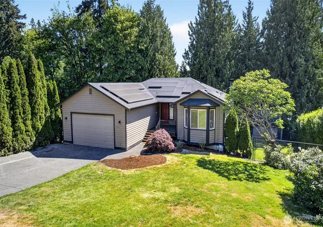 Photo 2 of Single family home for sale at 7011 47th Avenue E, Tacoma, WA 98443 | MLS# NWM2527090 | Listing updated on 2026-09-21