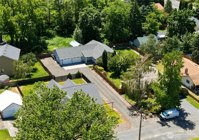 Photo 2 of Single family home for sale at 724 Juniper St, Walla Walla, WA 99362 | MLS# NWM2527202 | Listing updated on 2026-10-01