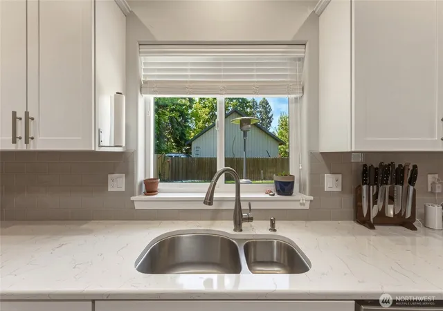 Photo 4 of Single family home for sale at 724 Juniper St, Walla Walla, WA 99362 | MLS# NWM2527202 | Listing updated on 2026-10-01
