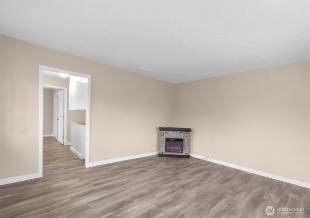 Photo 4 of Single family home for sale at 714 S 7th Avenue, Kelso, WA 98626 | MLS# NWM2527225 | Listing updated on 2026-09-21