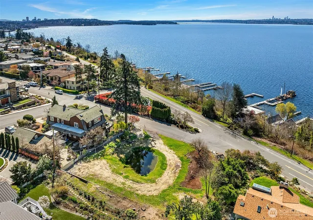 Photo 1 of Sale Pending at 508 8th Avenue W #B, Kirkland, WA 98033 | MLS# NWM2527229 | Listing updated on 2026-09-25