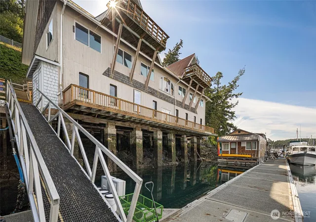 Photo 4 of House for sale at 620 Warbass Way #41, Friday Harbor, WA 98250 | MLS# NWM2527232 | Listing updated on 2026-09-20