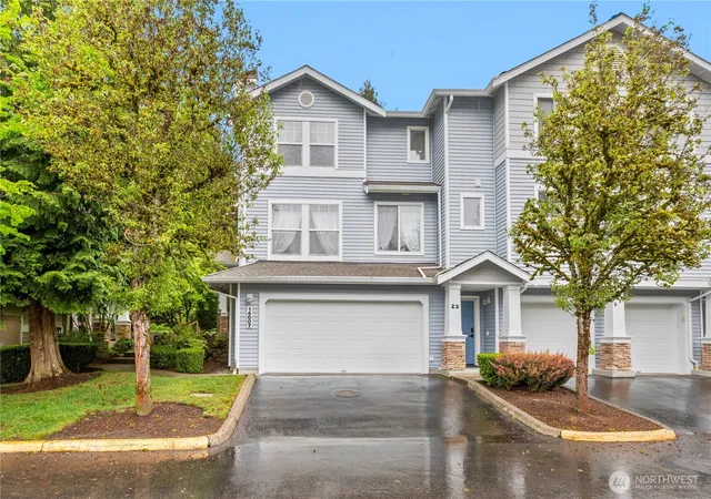 Photo 2 of Townhouse for sale at 14007 69th Drive Se #Z1, Snohomish, WA 98296 | MLS# NWM2527251 | Listing updated on 2026-10-06