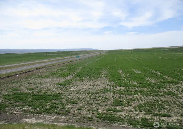 Photo 4 of House for sale at 1351 Cummins Rd, Touchet, WA 99360 | MLS# NWM2527307 | Listing updated on 2026-09-21