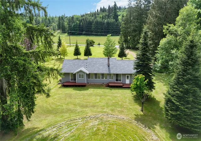 Photo 3 of Sale Pending at 1607 Winlock Vader Rd, Winlock, WA 98596 | MLS# NWM2527309 | Listing updated on 2026-09-25