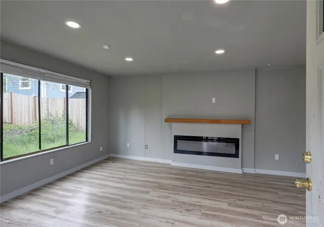 Photo 3 of Single family home for sale at 4609 S Thompson Ave, Tacoma, WA 98408 | MLS# NWM2527375 | Listing updated on 2026-09-21
