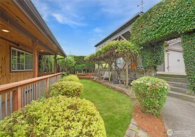 Photo 2 of Single family home for sale at 2725 124th Avenue Ct E, Edgewood, WA 98372 | MLS# NWM2527395 | Listing updated on 2026-09-21