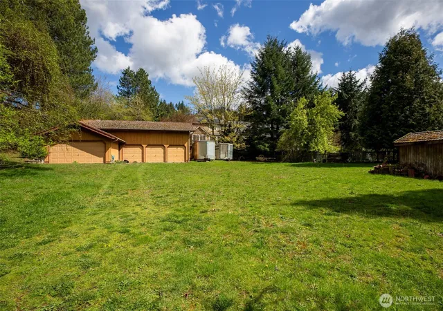 Photo 3 of Sale Pending at 6302 164th Avenue SE, Bellevue, WA 98006 | MLS# NWM2527437 | Listing updated on 2026-06-06