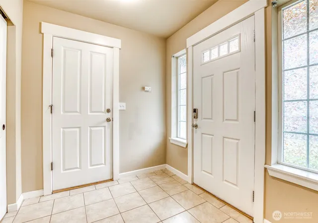 Photo 2 of Townhouse for sale at 1727 98th Place Sw, Everett, WA 98204 | MLS# NWM2527534 | Listing updated on 2026-09-28