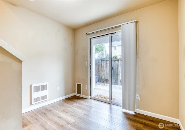 Photo 3 of Townhouse for sale at 1727 98th Place SW, Everett, WA 98204 | MLS# NWM2527534 | Listing updated on 2026-09-28