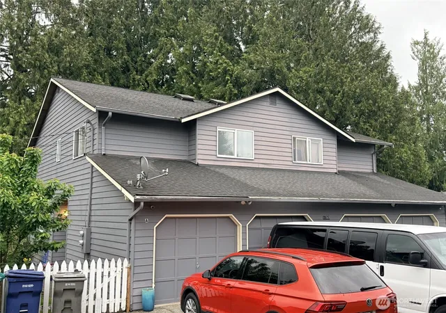 Multi family home for sale at 11707 Center Rd, Everett, WA 98204 | MLS# NWM2527549