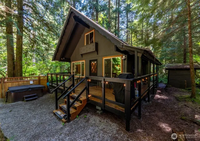 Photo 3 of Single family home for sale at 7125 Cougar Gap, Deming, WA 98244 | MLS# NWM2527606 | Listing updated on 2026-09-21
