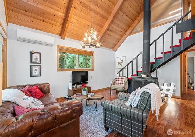 Photo 4 of Single family home for sale at 7125 Cougar Gap, Deming, WA 98244 | MLS# NWM2527606 | Listing updated on 2026-09-21