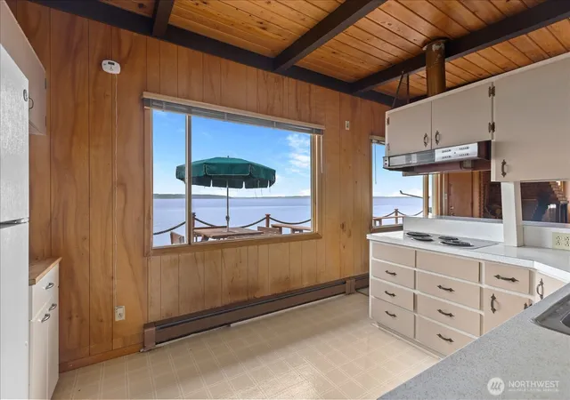 Photo 3 of Sale Pending at 1085 Rockaway Ln, Camano Island, WA 98282 | MLS# NWM2527611 | Listing updated on 2026-09-25