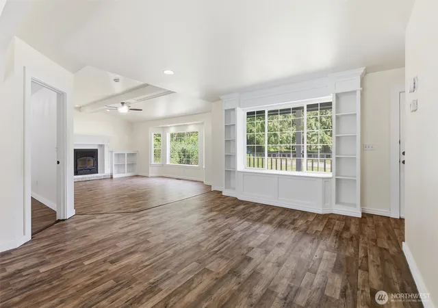 Photo 4 of Single family home for sale at 1719 Hemlock Dr, Camano Island, WA 98282 | MLS# NWM2527654 | Listing updated on 2026-09-26