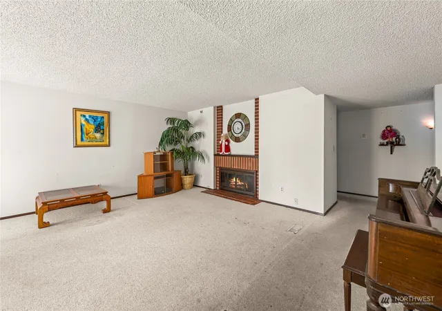 Photo 3 of Single family home for sale at 32416 29th Avenue SW, Federal Way, WA 98023 | MLS# NWM2527688 | Listing updated on 2026-09-29