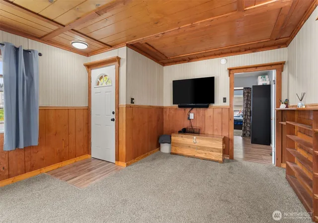 Photo 4 of Single family home for sale at 702 King Rd, Winlock, WA 98596 | MLS# NWM2527703 | Listing updated on 2026-09-23