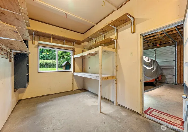 Photo 4 of Sale Pending at 5232 Kinney Rd SW, Olympia, WA 98512 | MLS# NWM2527763 | Listing updated on 2026-09-28