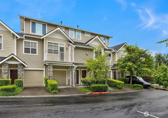 Photo 1 of Townhouse for sale at 1601 Ne Katsura St #103, Issaquah, WA 98029 | MLS# NWM2527794 | Listing updated on 2026-09-21