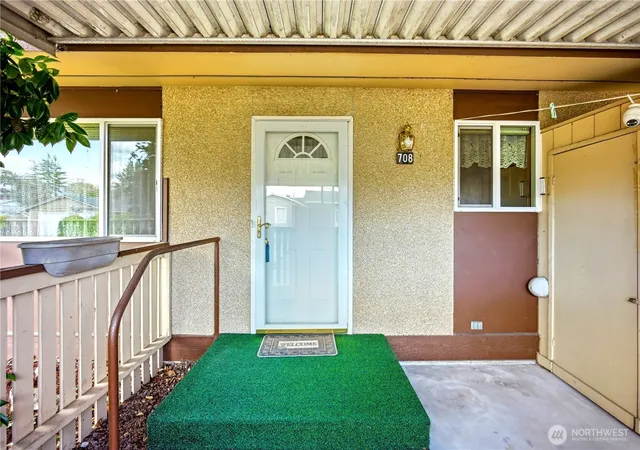 Photo 1 of Sale Pending at 708 Marion Ln Se, Puyallup, WA 98372 | MLS# NWM2527799 | Listing updated on 2026-09-25