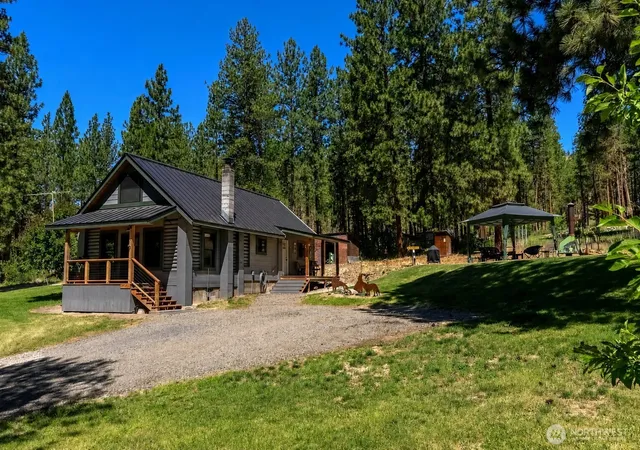 Photo 2 of Single family home for sale at 10 Sims Cyn Rd, Twisp, WA 98856 | MLS# NWM2527805 | Listing updated on 2026-09-29