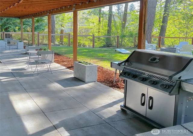 Photo 3 of Single family home for sale at 9550 132nd Avenue Se, Renton, WA 98059 | MLS# NWM2527944 | Listing updated on 2026-09-21
