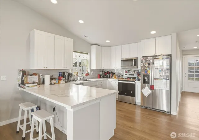Photo 3 of Single family home for sale at 260 Parkside Pl, Ephrata, WA 98823 | MLS# NWM2527946 | Listing updated on 2026-09-21