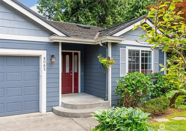 Photo 3 of Single family home for sale at 8062 Kayak Way, Blaine, WA 98230 | MLS# NWM2528073 | Listing updated on 2026-09-21