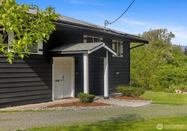 Photo 2 of Single family home for sale at 12020 W Engebretsen Rd, Granite Falls, WA 98252 | MLS# NWM2528098 | Listing updated on 2026-09-21