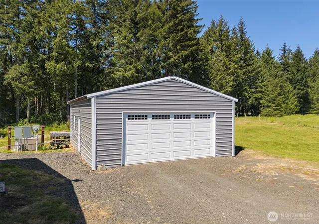 Photo 3 of Sale Pending at 131 Marquee Ln, Elma, WA 98541 | MLS# NWM2528136 | Listing updated on 2026-09-25