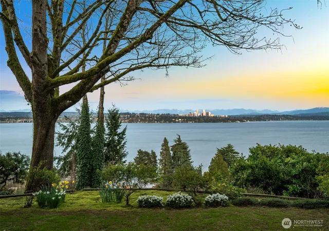 Land for sale at 520 36th Avenue E, Seattle, WA 98112 | MLS# NWM2528137