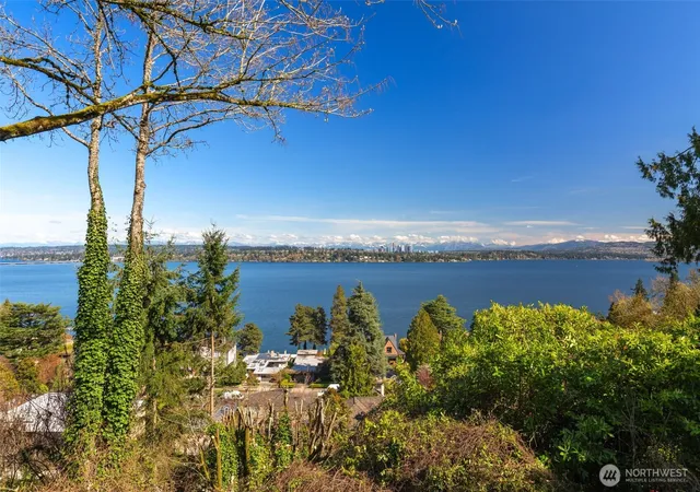 Photo 2 of Land for sale at 520 36th Avenue E, Seattle, WA 98112 | MLS# NWM2528137 | Listing updated on 2026-09-23