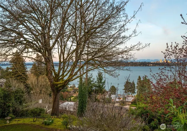 Photo 4 of Land for sale at 520 36th Avenue E, Seattle, WA 98112 | MLS# NWM2528137 | Listing updated on 2026-09-23
