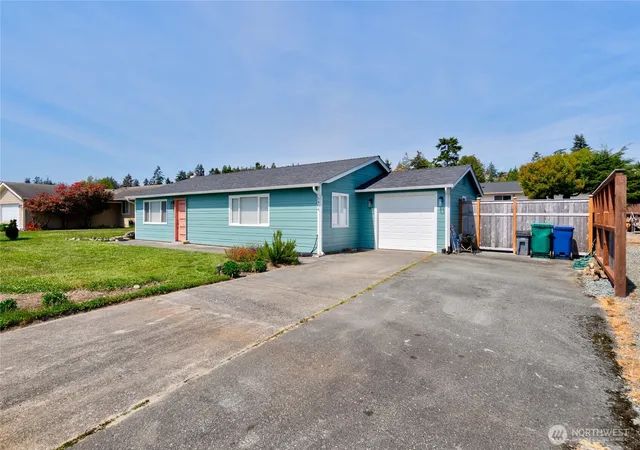 Photo 3 of Sale Pending at 5404 Doon Way, Anacortes, WA 98221 | MLS# NWM2528147 | Listing updated on 2026-09-27