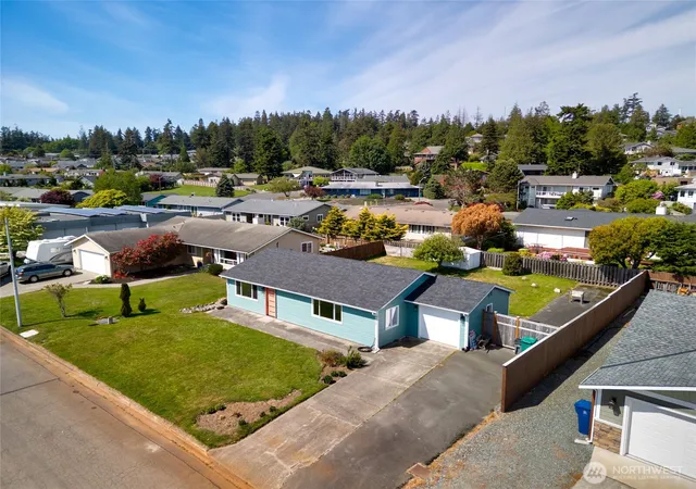 Photo 4 of Sale Pending at 5404 Doon Way, Anacortes, WA 98221 | MLS# NWM2528147 | Listing updated on 2026-09-27