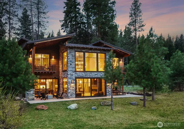 Photo 3 of Sale Pending at 111 Big Dirty Ct, Cle Elum, WA 98922 | MLS# NWM2528157 | Listing updated on 2026-09-22