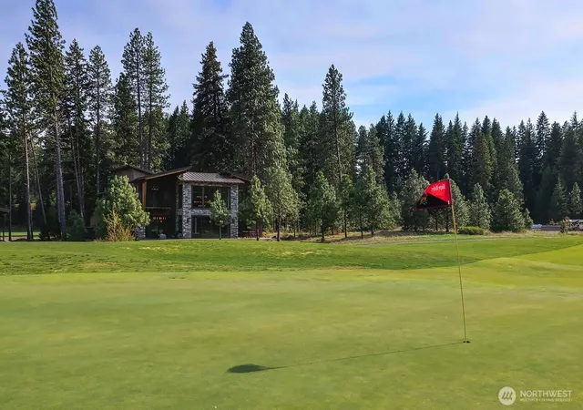 Photo 4 of Sale Pending at 111 Big Dirty Ct, Cle Elum, WA 98922 | MLS# NWM2528157 | Listing updated on 2026-09-22