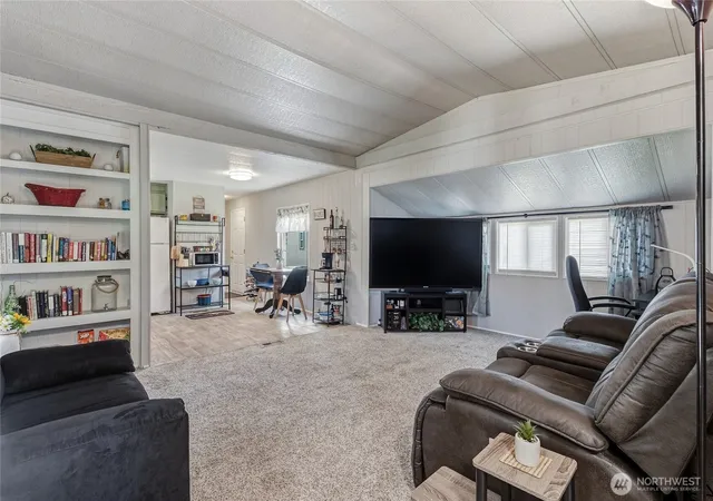 Photo 3 of Manufactured home for sale at 921 SE Scenic View Dr, College Place, WA 99324 | MLS# NWM2528162 | Listing updated on 2026-09-22